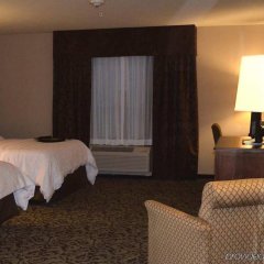 Hampton Inn and Suites New Hartford/Utica in Westmoreland, United States of America from 185$, photos, reviews - zenhotels.com guestroom