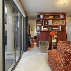Отель Hôtel Le Petit Belloy Saint-Germain развлечения