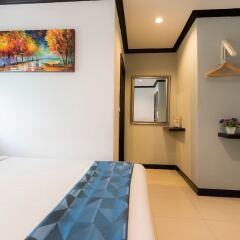 Отель Hallo Patong Dormtel And Restaurant Патонг фото 3