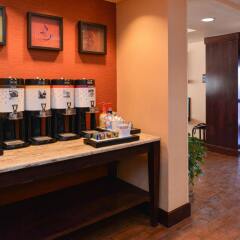 Отель Hampton Inn Albuquerque - University Midtown питание фото 3