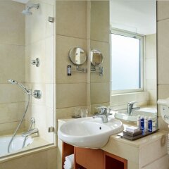 Отель Park Plaza Victoria London Великобритания, Лондон - отзывы, цены и фото номеров - забронировать отель Park Plaza Victoria London онлайн ванная фото 2
