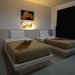 Phuthara Hostel комната для гостей фото 5
