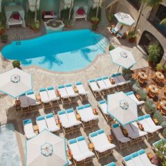 Отель Beverly Wilshire, A Four Seasons Hotel США, Беверли Хиллс - отзывы, цены и фото номеров - забронировать отель Beverly Wilshire, A Four Seasons Hotel онлайн бассейн
