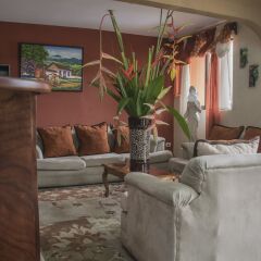 Отель Berlor Airport Inn интерьер отеля
