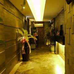 V Hotel интерьер отеля