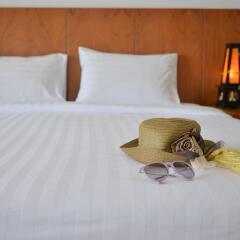 Отель Tri Trang Beach Resort by Diva Management 4* Улучшенный номер разные типы кроватей фото 4