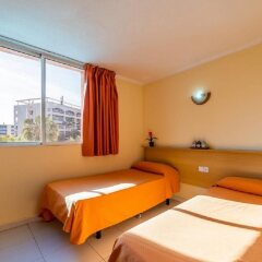 Отель Apartamentos Los Peces Rentalmar Испания, Салоу - 1 отзыв об отеле, цены и фото номеров - забронировать отель Apartamentos Los Peces Rentalmar онлайн комната для гостей фото 2