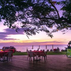 Отель Sunset Village Beach Resort