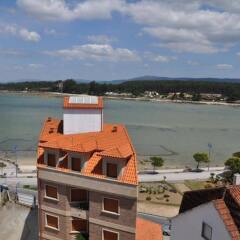 Отель Hostal Mourelos