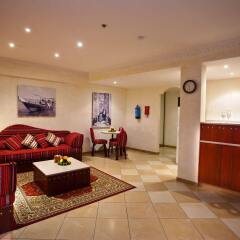 Отель Al Liwan Suites детские мероприятия
