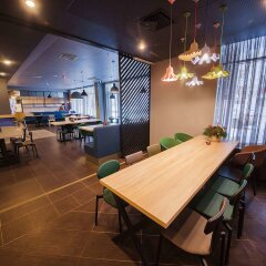 Гостиница Ibis Ярославль Центр в Ярославле - забронировать гостиницу Ibis Ярославль Центр, цены и фото номеров гостиничный бар фото 3