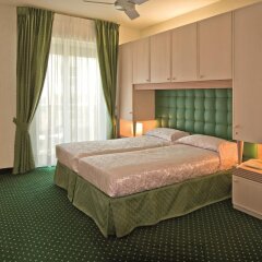 Hotel Cambridge комната для гостей
