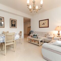 Отель Appartement Flora - 5 Stars Holiday House комната для гостей фото 5