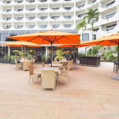 Отель Hilton Guam Resort And Spa бассейн