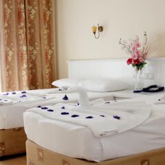 Azak Beach Hotel комната для гостей