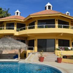 Отель Villa Stein 4 Bedrooms 4.5 Bathrooms Villa Педрегал бассейн фото 2