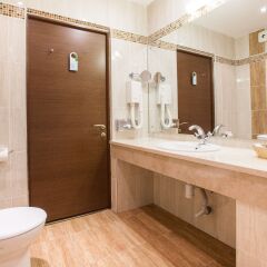 Артурс Village & SPA Hotel ванная фото 4