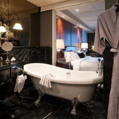 Отель Muse Bangkok Langsuan - Mgallery Collection Бангкок ванная