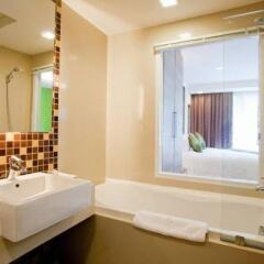 Отель Icheck Inn Residence Sukhumvit 20 Бангкок ванная