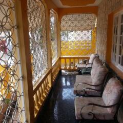 Отель Sweets Guest House балкон