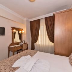 Laleli Gonen Hotel сейф в номере