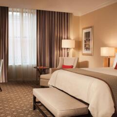 Omni Severin Hotel удобства в номере