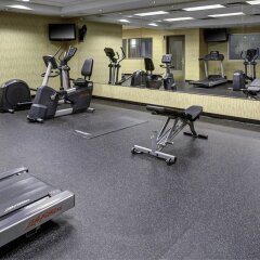 Holiday Inn Express Hotel & Suites Pittsburgh-South Side фитнесс-зал