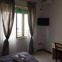 Отель B&B Napoli Stazione удобства в номере