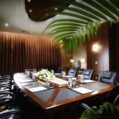 Отель Crowne Plaza Chongqing Jiefangbei фото 2