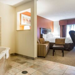 Отель Comfort Suites Atlanta Airport ванная