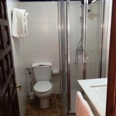 Отель Hostal Santa Catalina ванная фото 2