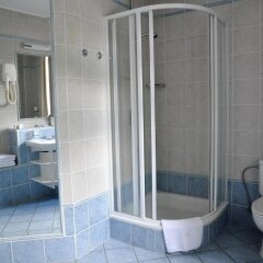 Отель FESTIVAL Hotel Apartments Чехия, Карловы Вары - отзывы, цены и фото номеров - забронировать отель FESTIVAL Hotel Apartments онлайн ванная фото 2