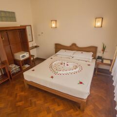 Inle Apex Hotel сейф в номере