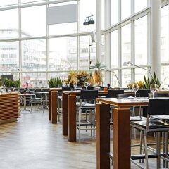 Отель Scandic Triangeln Швеция, Мальме - 1 отзыв об отеле, цены и фото номеров - забронировать отель Scandic Triangeln онлайн гостиничный бар