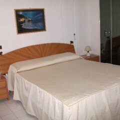 Отель Holidays Baia D'Amalfi Италия, Амальфи - отзывы, цены и фото номеров - забронировать отель Holidays Baia D'Amalfi онлайн сейф в номере