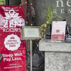Отель ZEN Rooms Nanai Phuket интерьер отеля