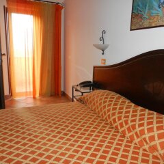 Hotel Piscina La Suite Фонди удобства в номере фото 2