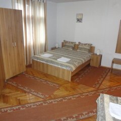 Отель Guest Rooms Donovi Болгария, Варна - отзывы, цены и фото номеров - забронировать отель Guest Rooms Donovi онлайн сейф в номере