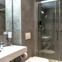 Отель Focus Poznan Польша, Познань - 1 отзыв об отеле, цены и фото номеров - забронировать отель Focus Poznan онлайн ванная
