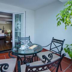 Hanoi La Siesta Hotel & Spa балкон