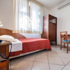 Отель Best Western Hotel La Baia Италия, Бари - отзывы, цены и фото номеров - забронировать отель Best Western Hotel La Baia онлайн комната для гостей