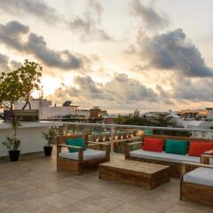 Koox Downtown Family Boutique Hotel гостиничный бар