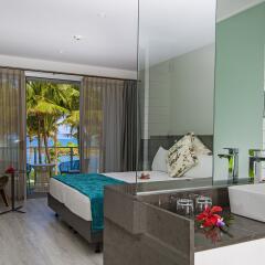 Отель The Pearl South Pacific Resort 4* Номер категории Премиум с различными типами кроватей
