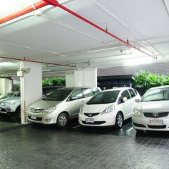 Отель Aspira Skyy Sukhumvit 1 Бангкок парковка