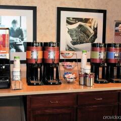 Отель Hampton Inn & Suites Springdale питание