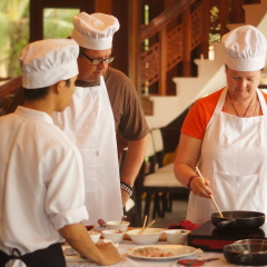 Отель Vinh Hung Riverside Resort & Spa питание