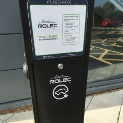 Отель Holiday Inn Express St. Albans - M25, Jct.22 банкомат