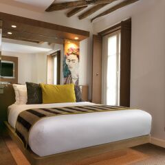 Select Hotel - Rive Gauche сейф в номере