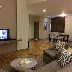 Отель Asoke Residence Sukhumvit Бангкок комната для гостей фото 2