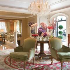 Отель Four Seasons Hotel Prague Чехия, Прага - 6 отзывов об отеле, цены и фото номеров - забронировать отель Four Seasons Hotel Prague онлайн интерьер отеля